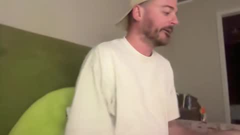 geminiprince1 online show from March 17, 4:28 am