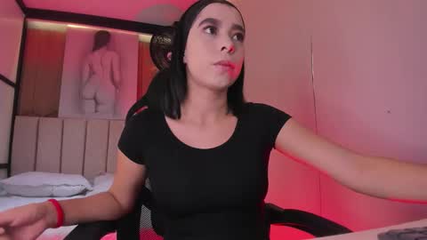 gemmabrown_ online show from March 21, 12:54 pm