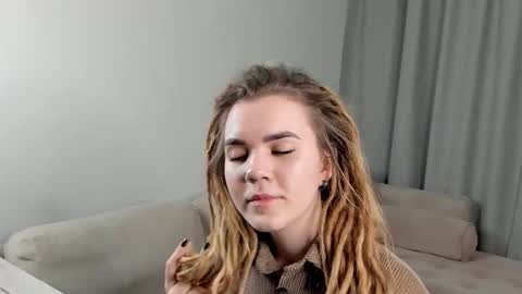 Emily online show from March 25, 12:23 pm