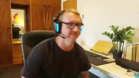 Gentleman online show from April 6, 12:28 pm