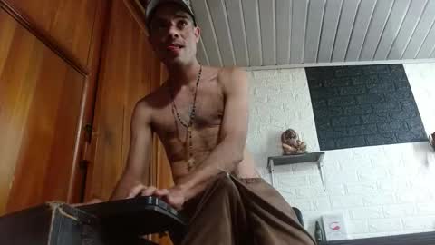 georgepervertscock online show from September 14, 11:06 pm