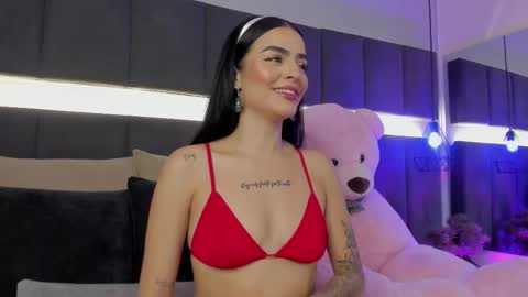 Snapshot of georginna_sins chatting on February 10, 11:23 pm Kendal  online show from February 10, 11:23 pm