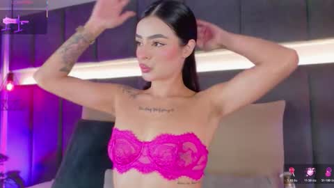 Kendal  online show from December 4, 2:00 am