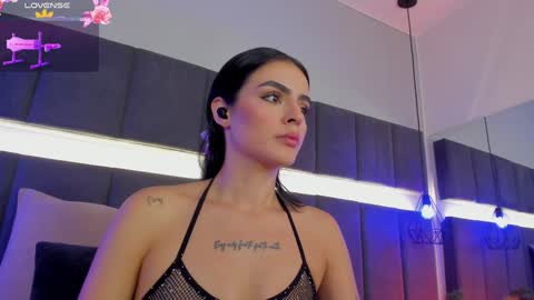 Snapshot of georginna_sins chatting on January 31, 2:37 am Kendal  online show from January 31, 2:37 am