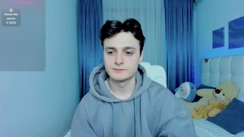 Alex online show from December 15, 10:44 am