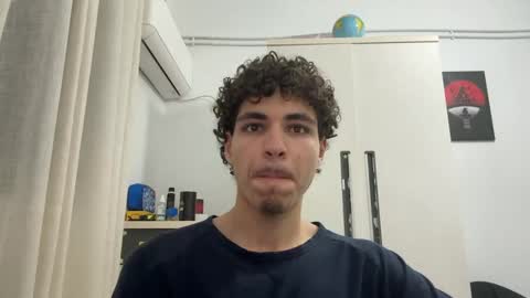 ghilassss online show from March 26, 11:21 pm