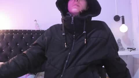 Allison  online show from February 20, 8:11 pm