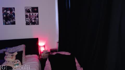 Annie   Im going to be offline from 29nov to 3dec online show from December 3, 10:21 pm