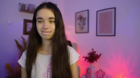 Gia Paige18 online show from November 24, 2:16 pm