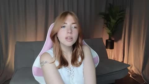 giaaderza online show from June 3, 2:33 pm