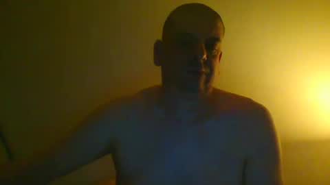 Snapshot of giaco1982 chatting on March 10, 8:06 am samuel online show from March 10, 8:06 am