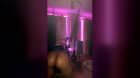 giaferrari online show from December 15, 5:14 am