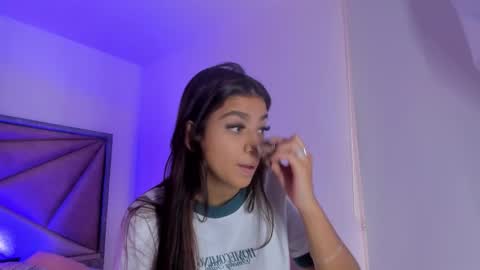 Gia  online show from November 4, 6:09 pm