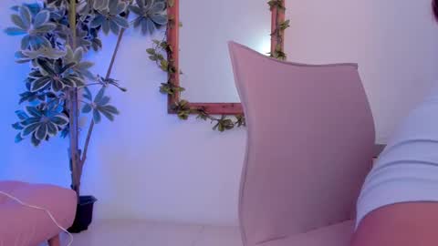 Gia  online show from March 19, 6:02 pm