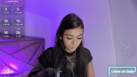 Gia  online show from November 9, 6:21 pm