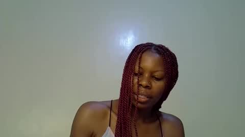 Snapshot of gianna_012 chatting on September 22, 5:00 am ENNY online show from September 22, 5:00 am
