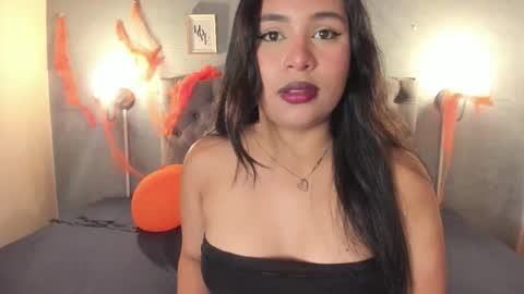 giannaslimjb online show from October 28, 3:18 am