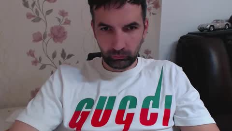 Gianni online show from April 6, 1:23 pm
