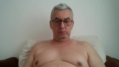 gigi1970 online show from March 30, 12:27 pm