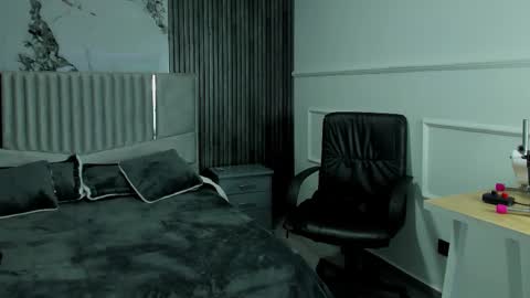 Gigi Doll online show from February 25, 6:12 pm