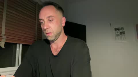 Snapshot of gilber10101 chatting on September 14, 1:08 am gilber10101 online show from September 14, 1:08 am