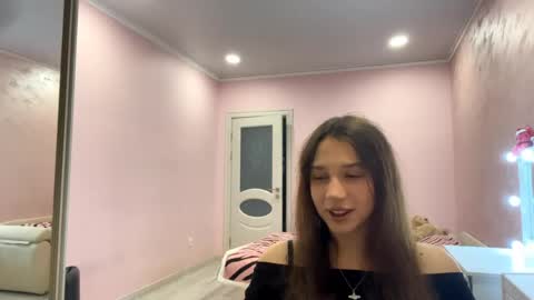 Sofia online show from May 15, 3:30 pm