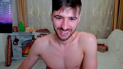 gilbertogonzales online show from December 25, 8:28 pm