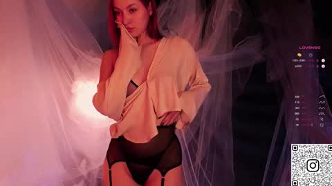 Stacy online show from November 18, 9:40 pm