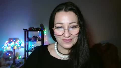 GinaONeon online show from February 8, 8:34 pm