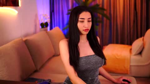 Snapshot of ginavalentinna chatting on February 2, 7:14 pm Gina online show from February 2, 7:14 pm