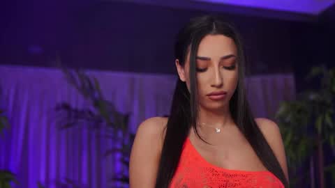 Gina online show from April 3, 7:21 pm