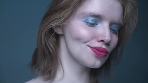        im expecting 350 thumbs up on my altar   online show from October 29, 10:21 pm