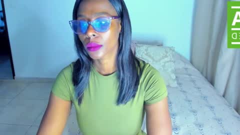 Snapshot of ginger_smil chatting on October 14, 11:46 am  Diana   online show from October 14, 11:46 am