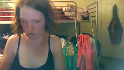 Snapshot of ginger_unicorn21 chatting on October 15, 4:05 am ginger_unicorn21 online show from October 15, 4:05 am