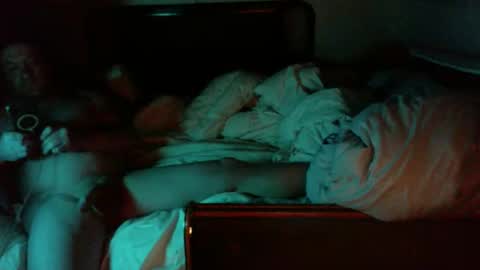 gingerbd92 online show from May 6, 4:51 am
