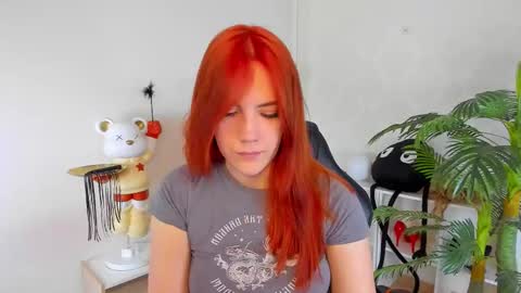 gingerr_pie online show from October 17, 7:07 pm