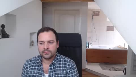 gintonik89 online show from February 25, 7:31 am