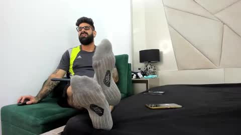 gio_lorenz online show from September 23, 12:54 pm