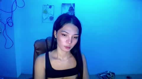 Aisha online show from November 22, 9:35 pm