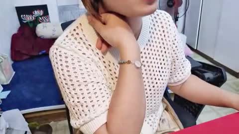 girlhanoi online show from November 12, 10:17 am