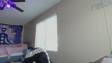 Jasmine online show from November 26, 3:09 pm