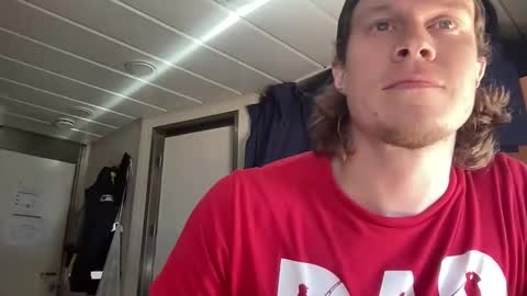 girthed90 online show from April 27, 5:54 pm