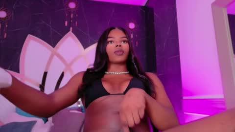 gisela_valencia online show from July 4, 6:50 am