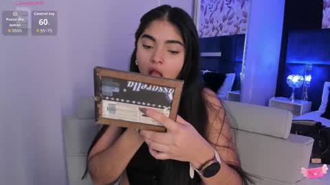     online show from October 19, 11:15 am