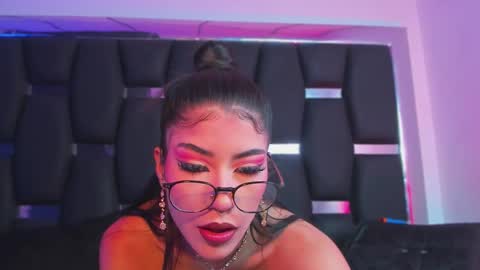 giselleblare online show from November 25, 3:49 am