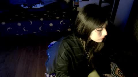 dirtyvenom online show from December 18, 11:11 pm