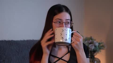 Agness online show from October 28, 1:45 pm