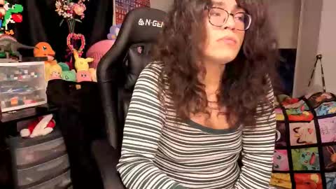 glaceon9 online show from October 12, 5:33 am