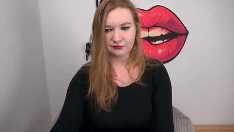 Snapshot of glamorousnikki chatting on October 24, 1:45 pm Nikki online show from October 24, 1:45 pm