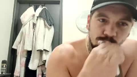 glitch117485 online show from November 14, 12:02 am